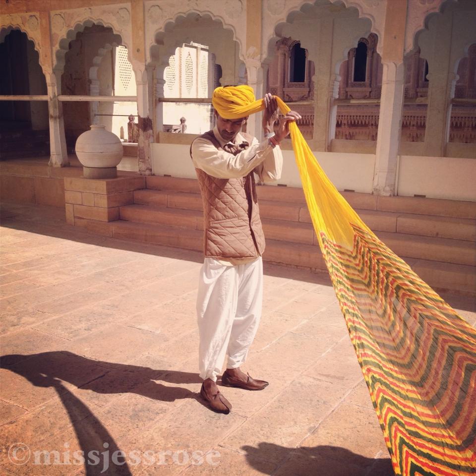 How to wrap a turban, Jodhpur, India