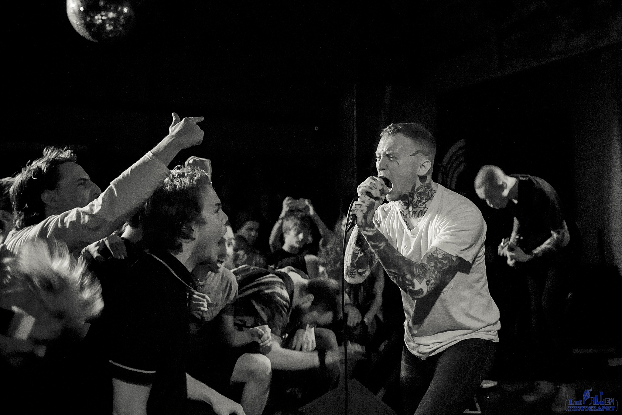 Frank Carter and the Rattlesnakes Live