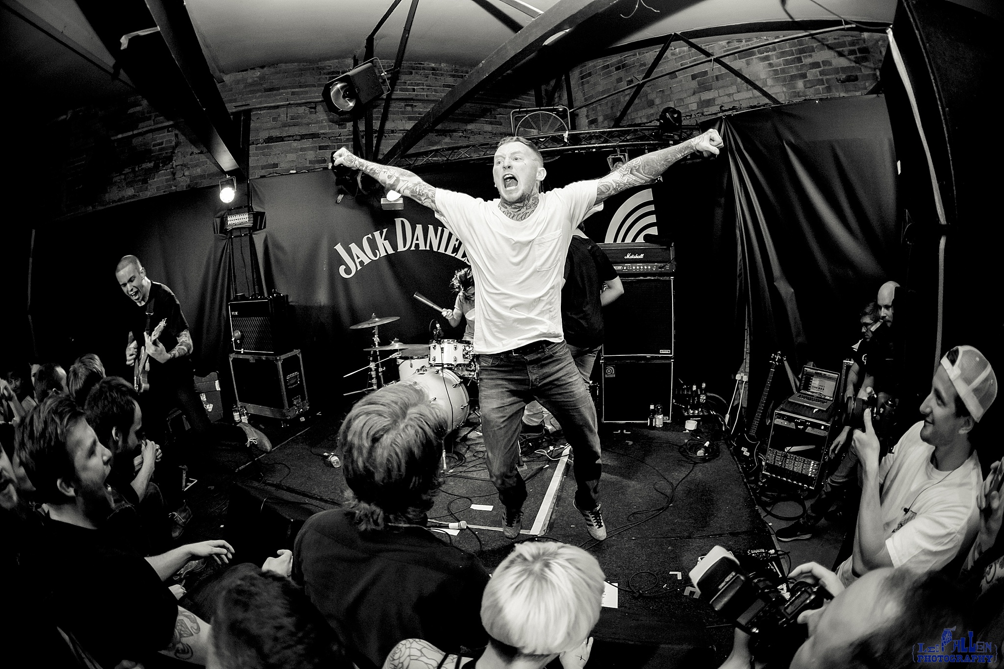 Frank Carter and the Rattlesnakes Live