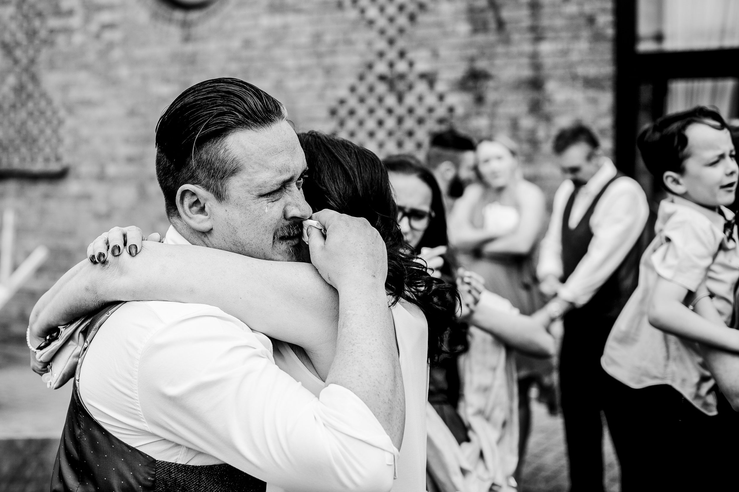 father and daughter at a wedding - tears at a wedding - emotional wedding pictures