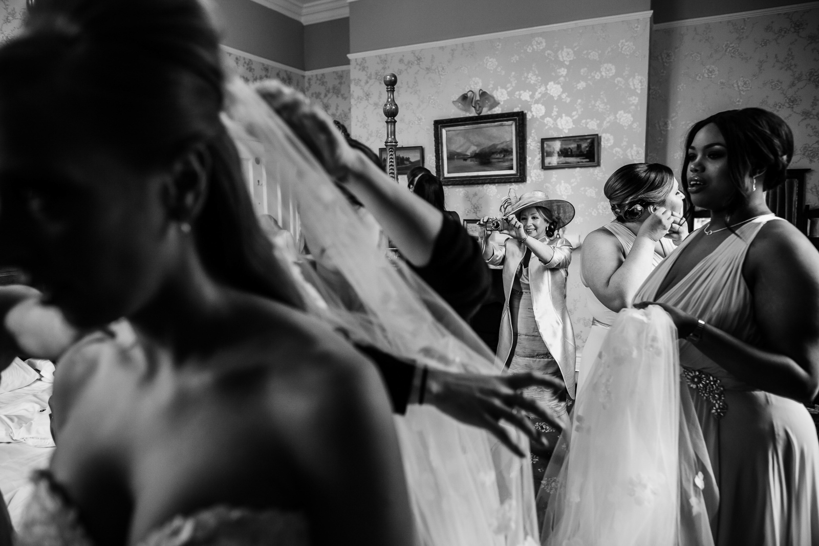 heartfelt documentary wedding photography at Elemore Court