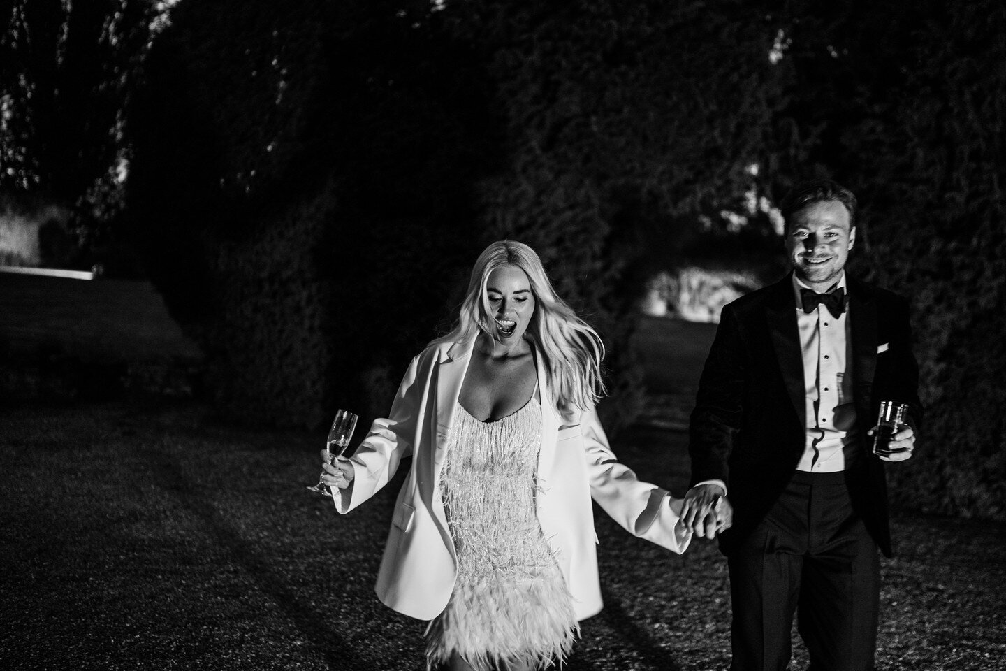 Couldn't resist one more from the weekend!! Anna and Tom in their evening outfits looking straight up 🔥🔥

Bringing all the party vibes! 
.
.
.
.
#farmersimageoftheweek #alternativeweddingphotography #birmingham #weddingphotoinspiration #thevisualco