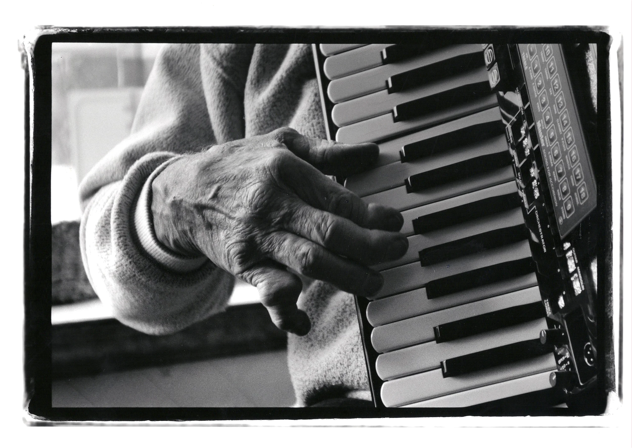 chuck bednarik hands.jpg