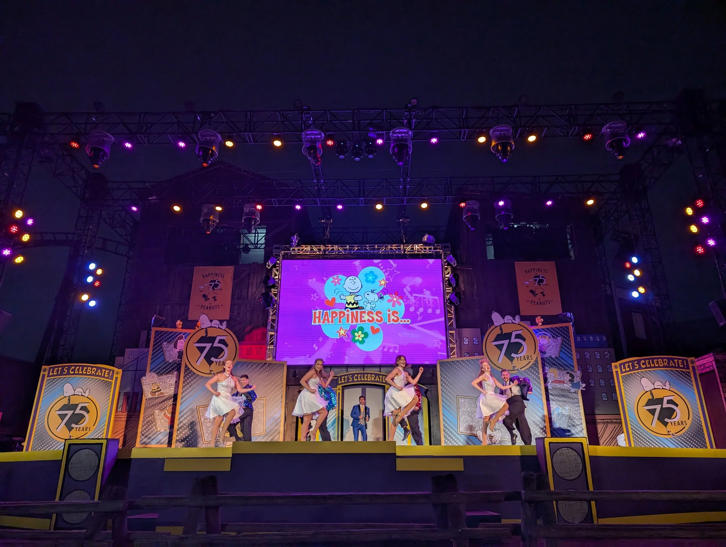 Knotts Berry Farm - Peanuts 75th - Lets Celebrate5.jpg