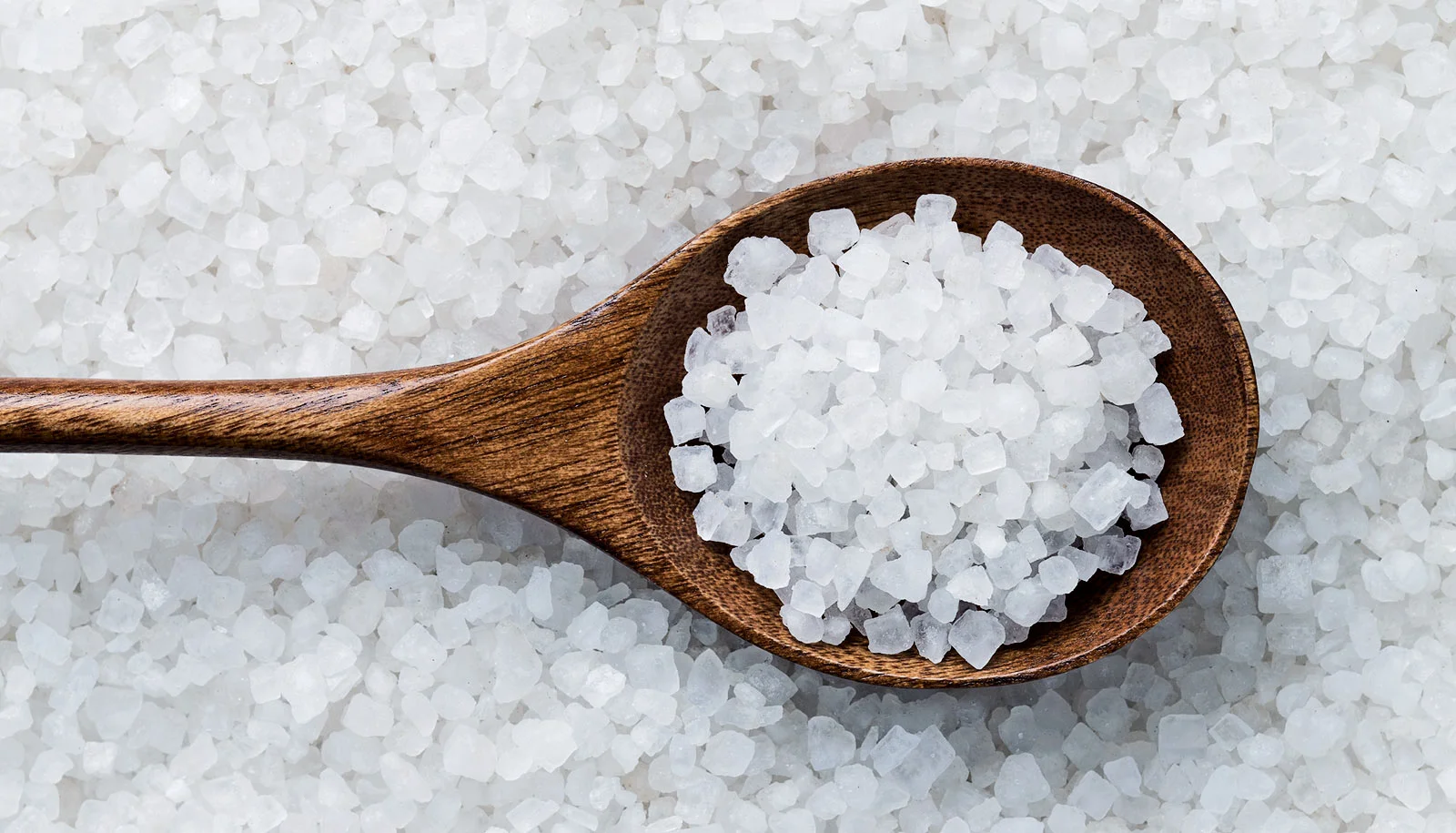 sea-salt-on-spoon_1600.jpg
