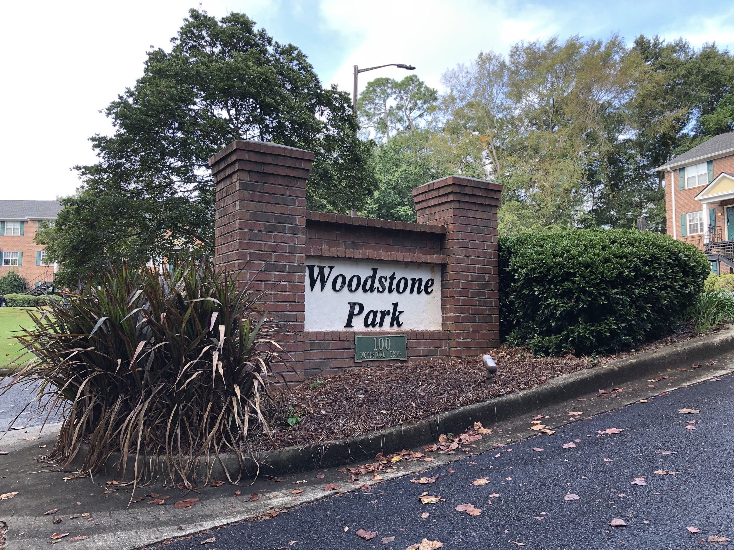 Woodstone Park Entry.jpg