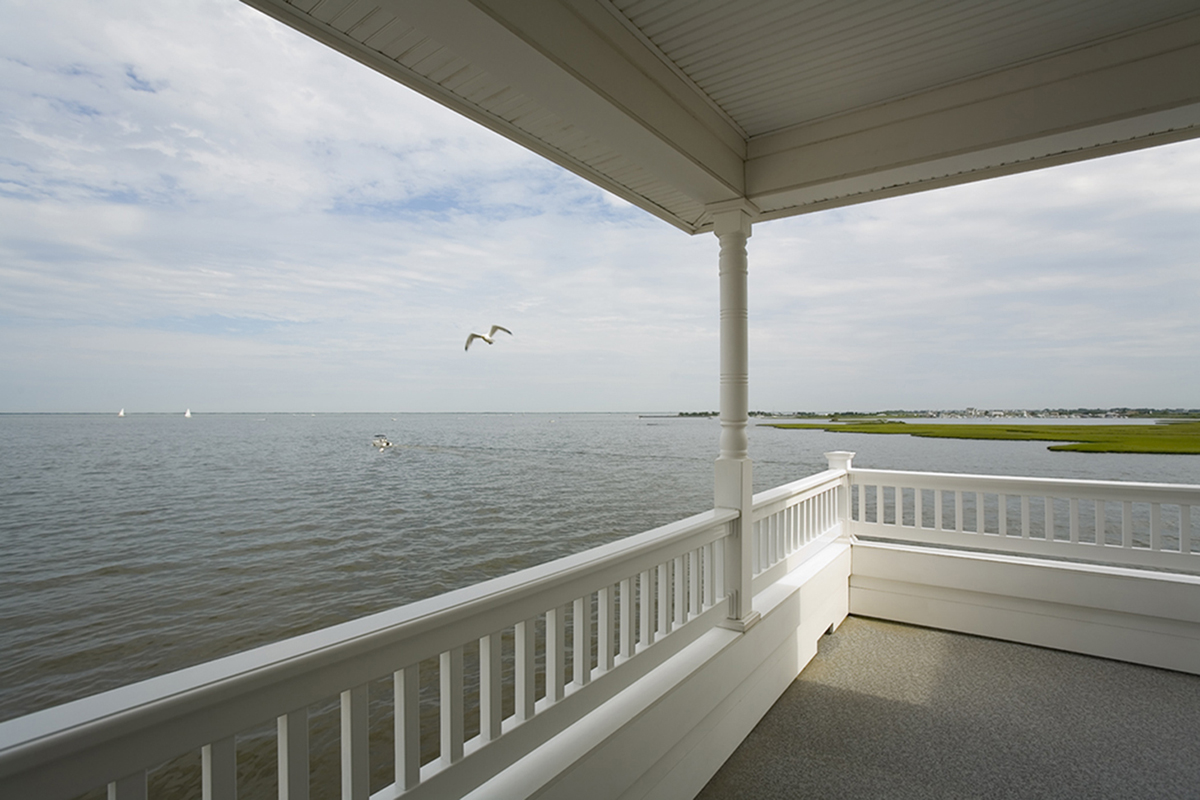 Porch & Gull, Barnegut Bay