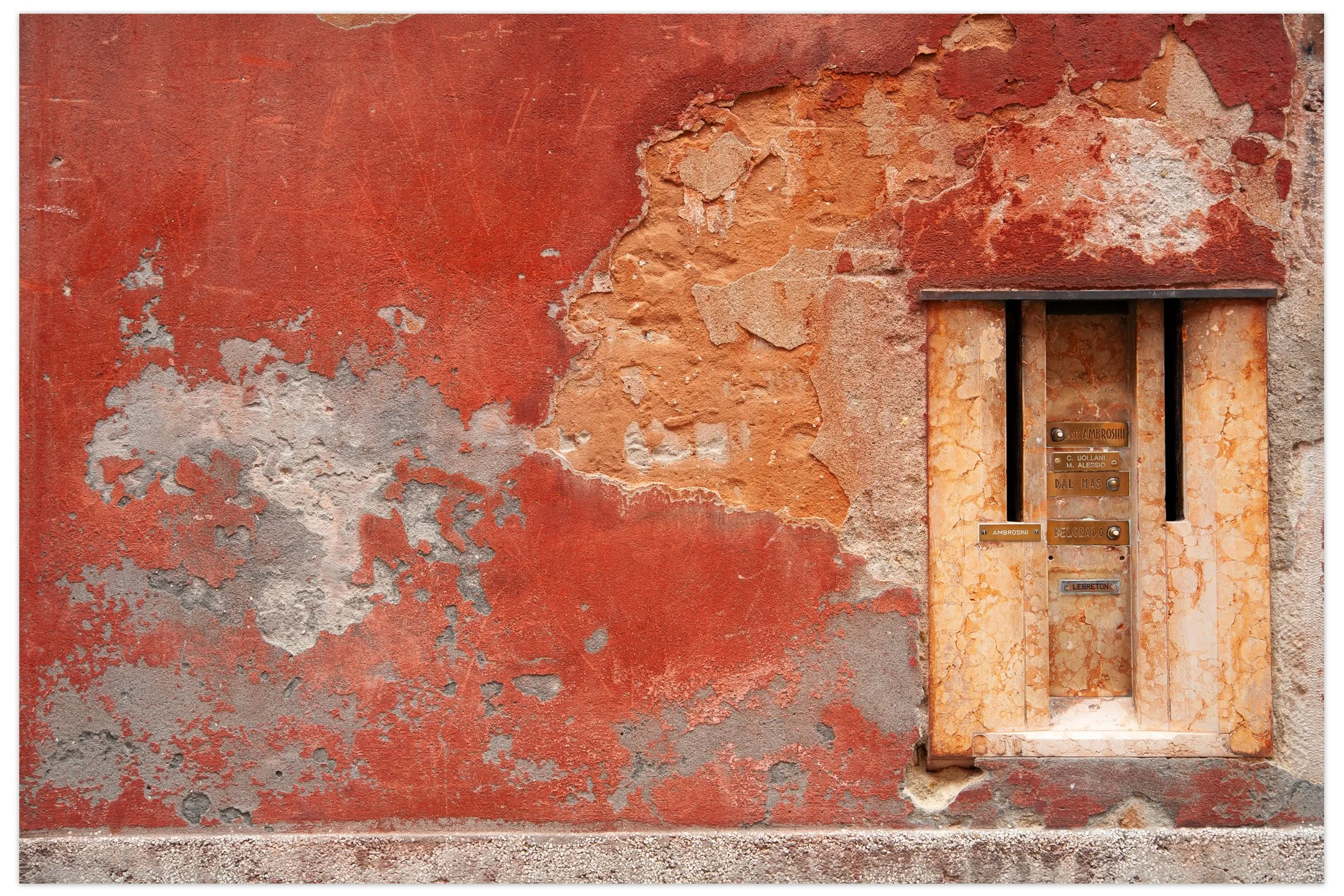 VeniceWall.jpg