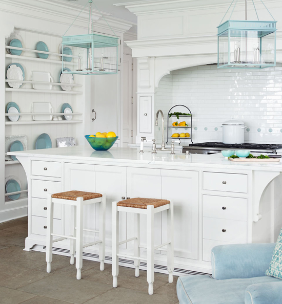 Designer: Louise Brooks Image via: Traditional Home