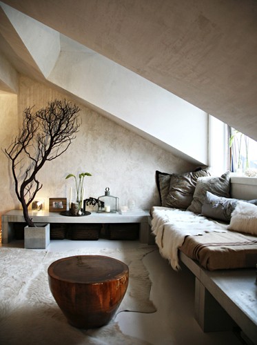 ARTICLE & GALLERY | Cure A Contemporary Interior's Cold Conditions With This All-Natural Remedy | Image Source: X-Po Designs | CLICK TO ENJOY... http://carlaaston.com/designed/warm-style-for-cold-contemporary-interior | (KWs: design, reclaimed, wood, texture)