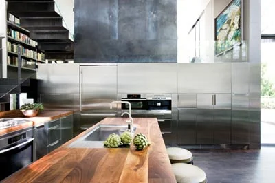 ARTICLE & GALLERY | Cure A Contemporary Interior's Cold Conditions With This All-Natural Remedy | Image Source: Atlanta Homes & Lifestyles - Designer: Sara Steinfeld | CLICK TO ENJOY... http://carlaaston.com/designed/warm-style-for-cold-contemporary-interior | (KWs: design, reclaimed, wood, texture)