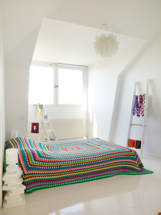 Crochet | It's NOT Just For Grandmas Anymore. Here's Why ➤ http://CARLAASTON.com/designed/is-crochet-cool-again