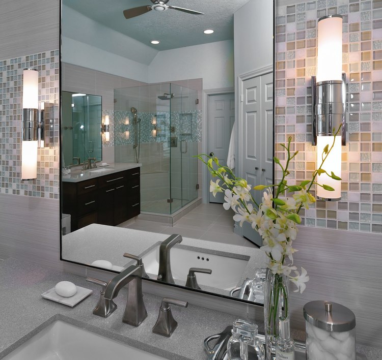Before & After: A Mature Bath Is Modernized