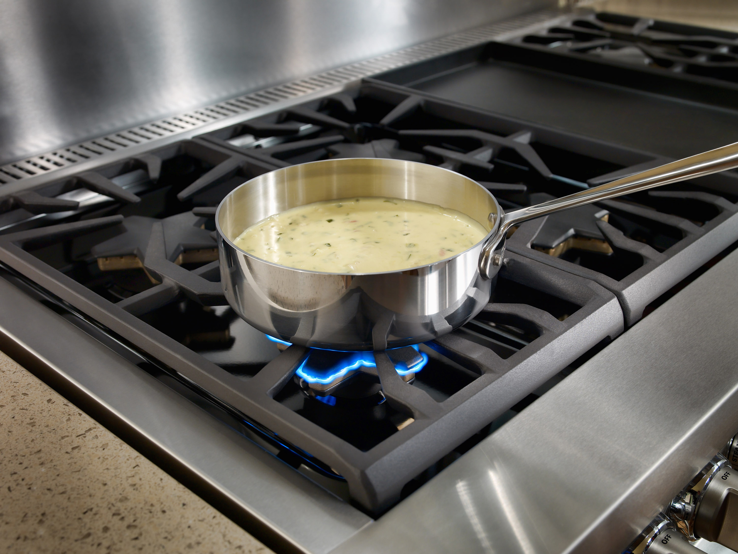 Best of #KBIS2015: Thermador's Pro Grand Steam Range / cooking appliance | Carla Aston reporting from Modenus' #BlogTourVegas | Image via: Thermador.com