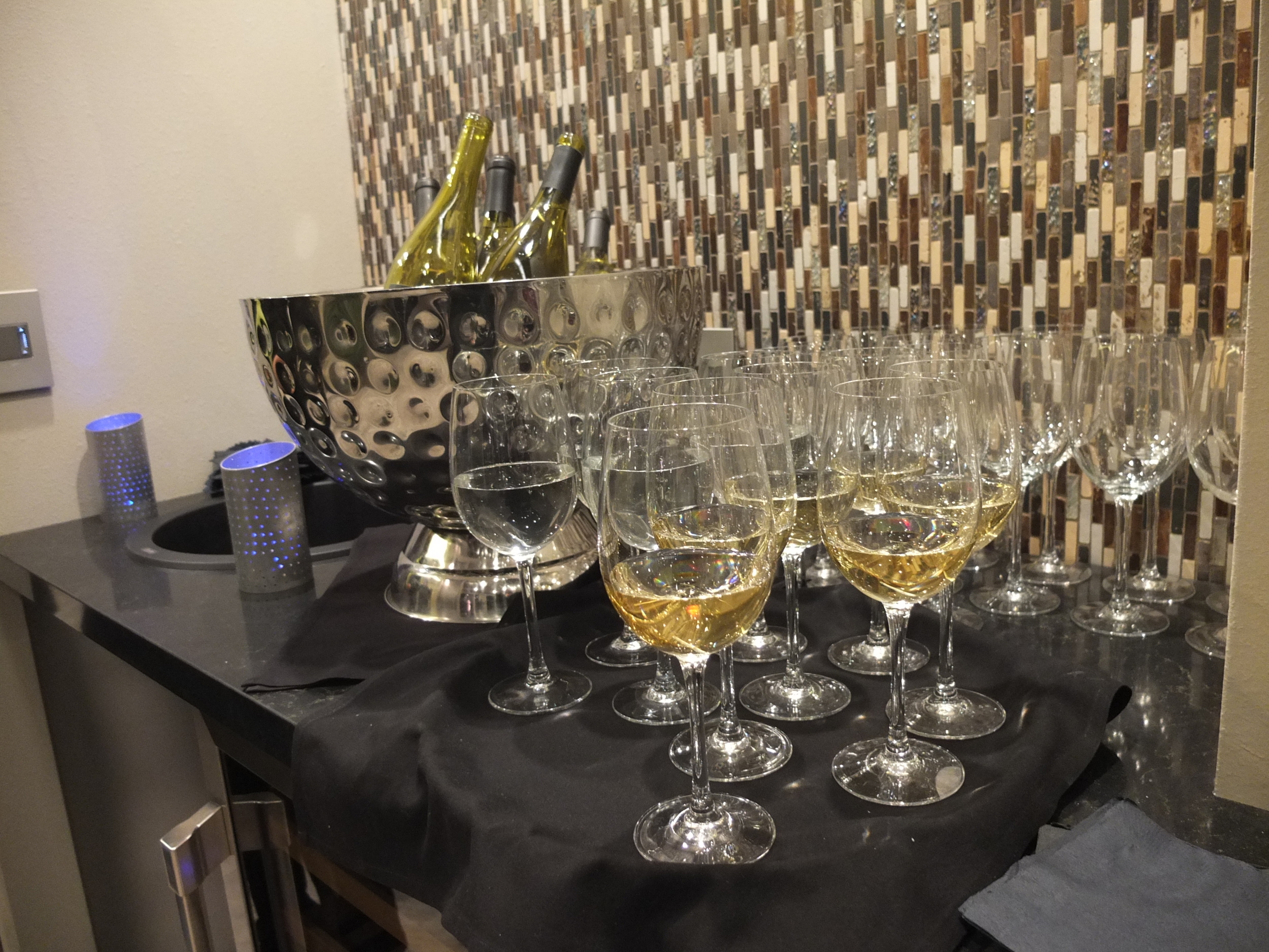 Best of #KBIS2015 | Photo taken during the Kitchen and Bath Industry Show (KBIS) penthouse party | Carla Aston reporting from Modenus' #BlogTourVegas