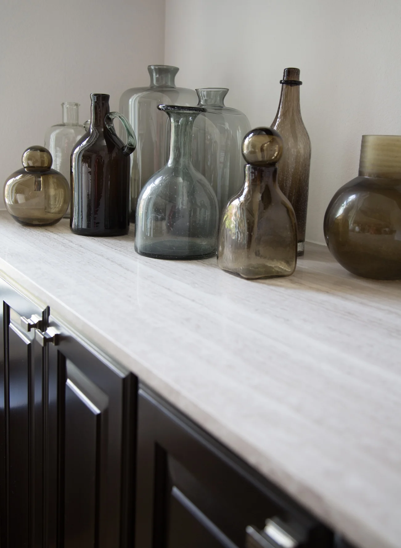  decorative bottles, interior styling | Interior Designer: Carla Aston / Photographer: Tori Aston