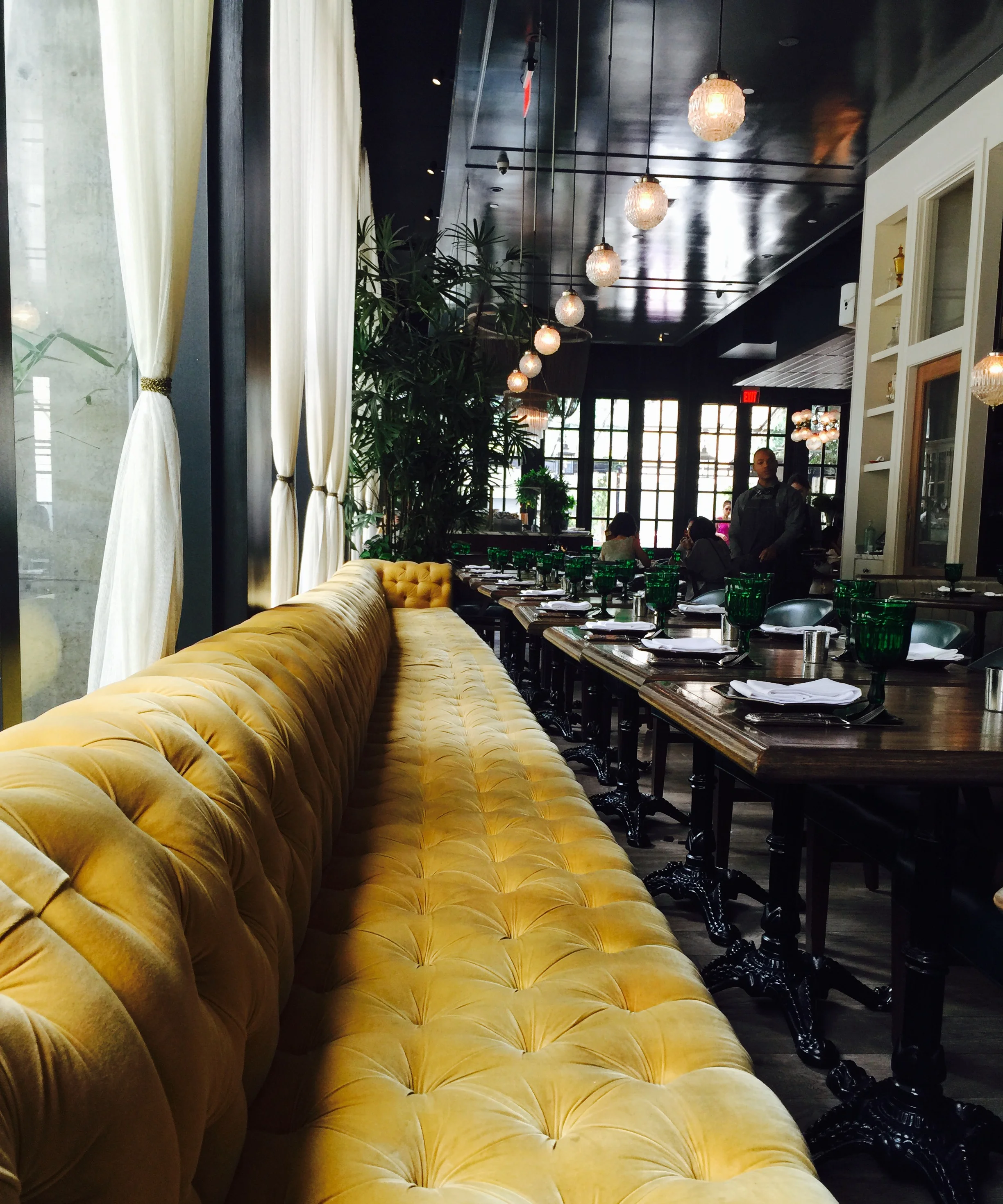 Tour ‘Faith & Flower’: One of America’s Best Designed & Decorated Restaurants