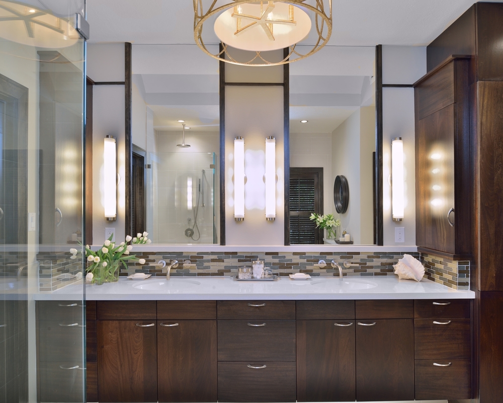 Tall Mirrors Will Make Your Bathroom, Tall Bathroom Vanity With Mirror