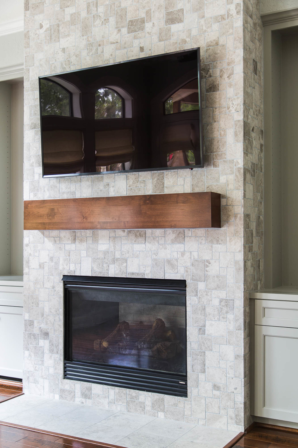 Tile Or Stone Cladding, Floor To Ceiling Tile Around Fireplace