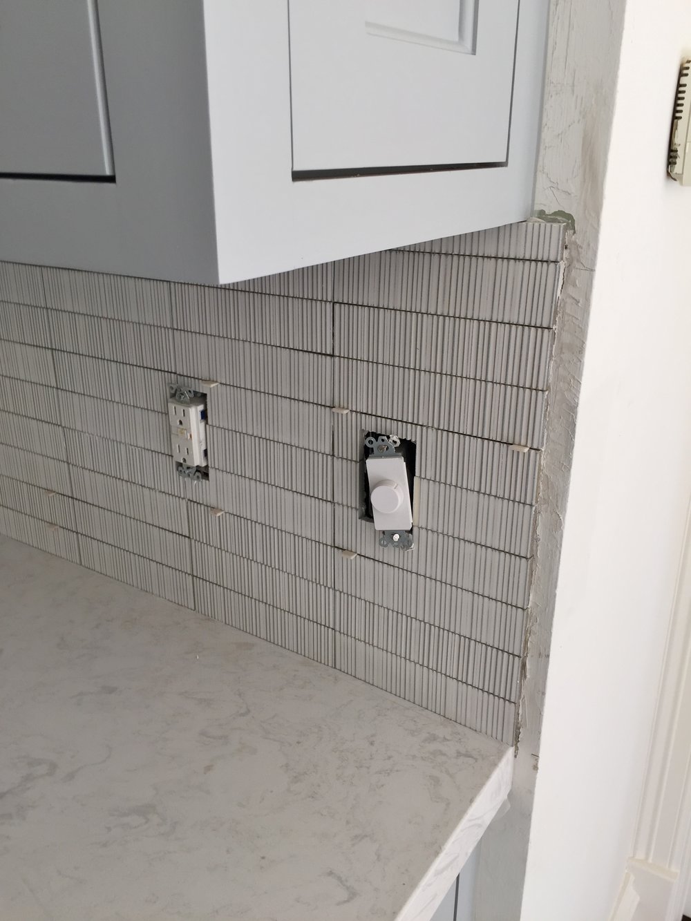 Backsplash Tile installation (incorrect)