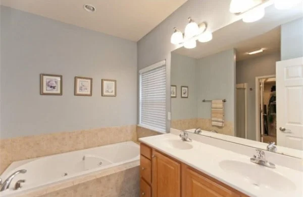 How To Go Gray When Your Entire House Is Beige (Part 3)