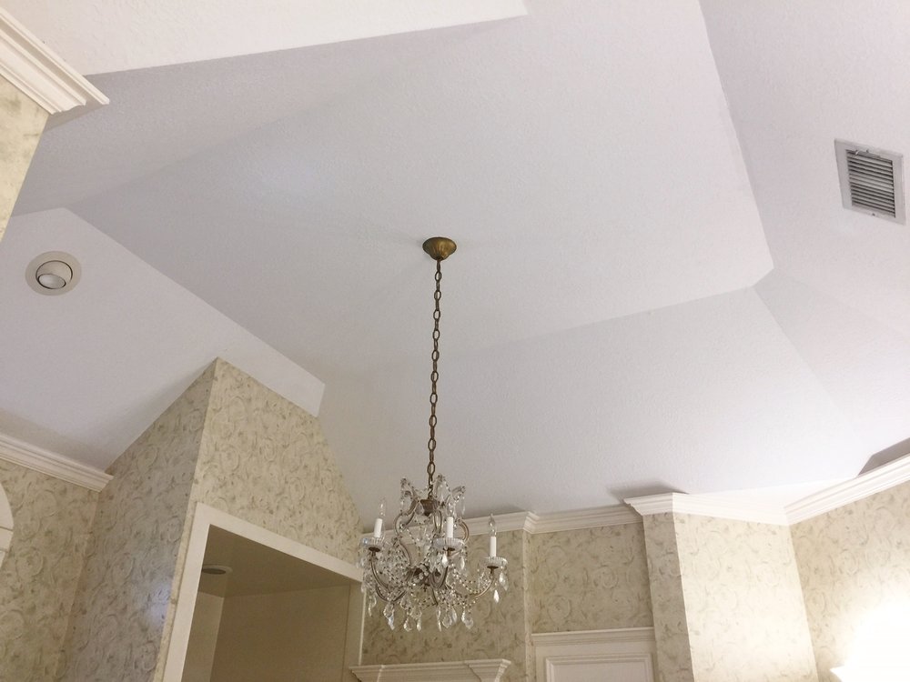 Walls Mouldings And Ceilings All The Same Color My Fave Trend Designed - Do You Paint The Ceiling Same Color As Walls In A Bathroom Floor