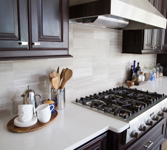 When To Use A Natural Stone Backsplash And When Not To Designed