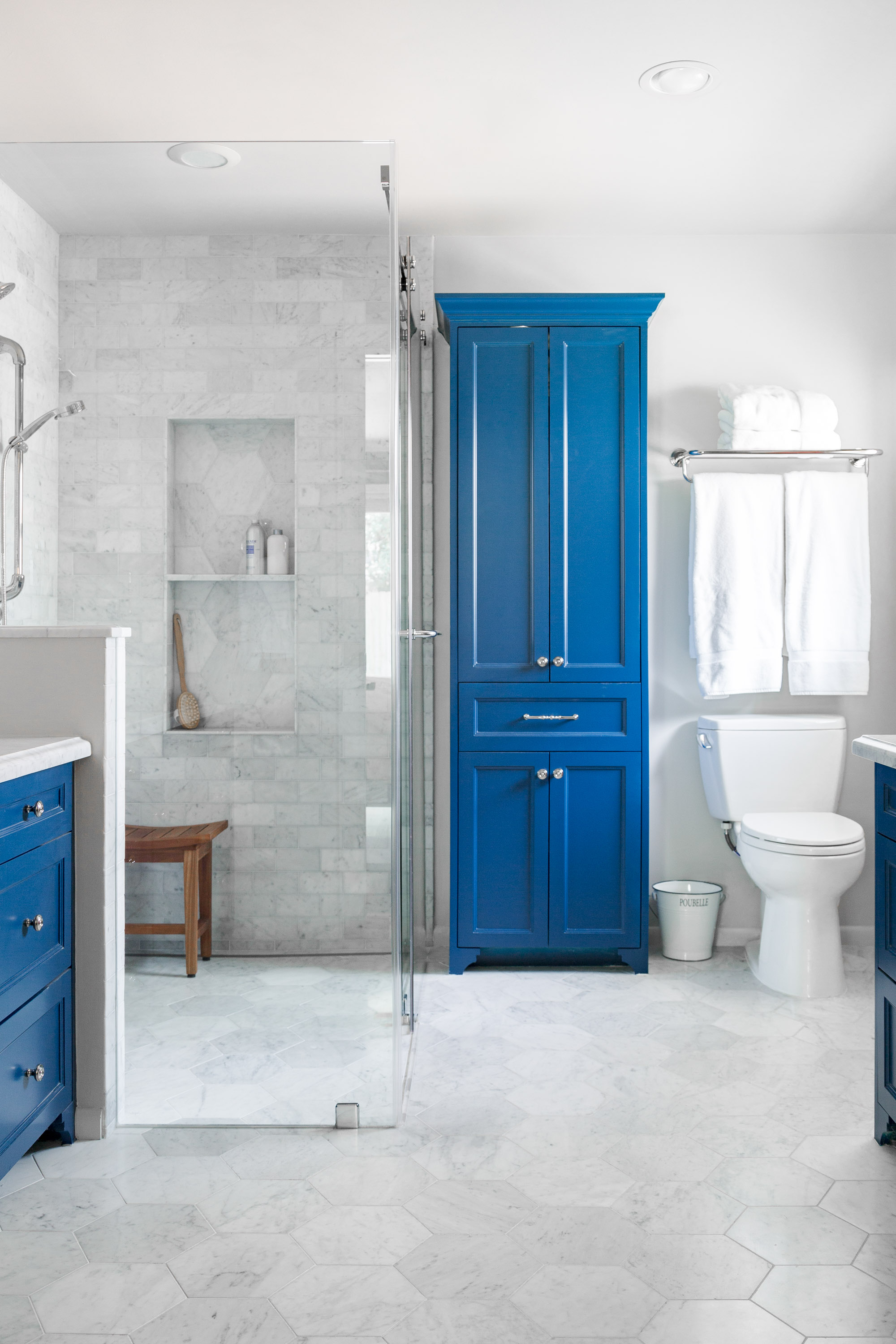 11 Simple Ways To Make A Small Bathroom Look Bigger Designed