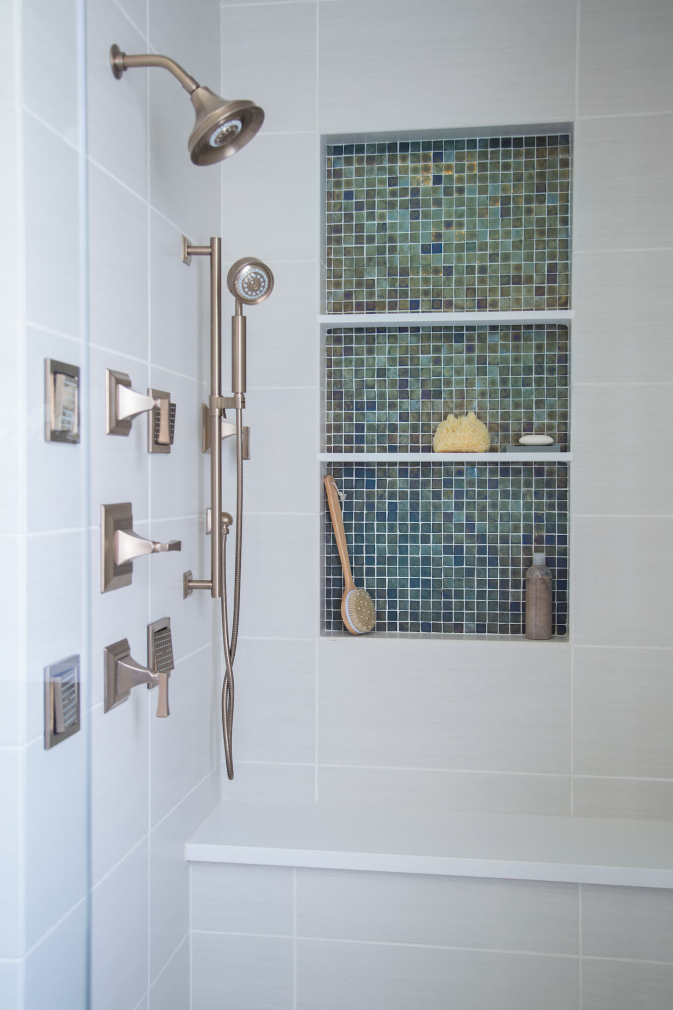 25 Beautiful Shower Niche Ideas For Your Master Bathroom Designed