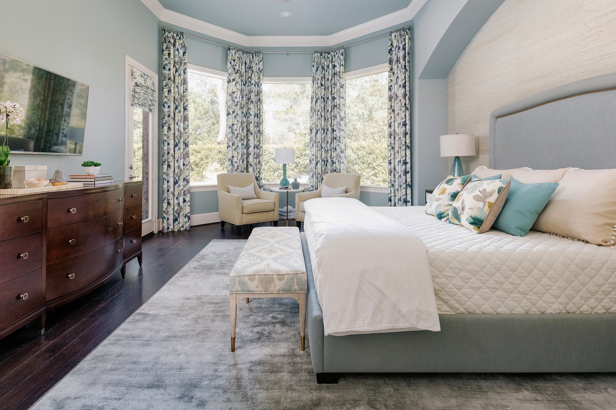 Traditional Master Bedroom In Floral Blue