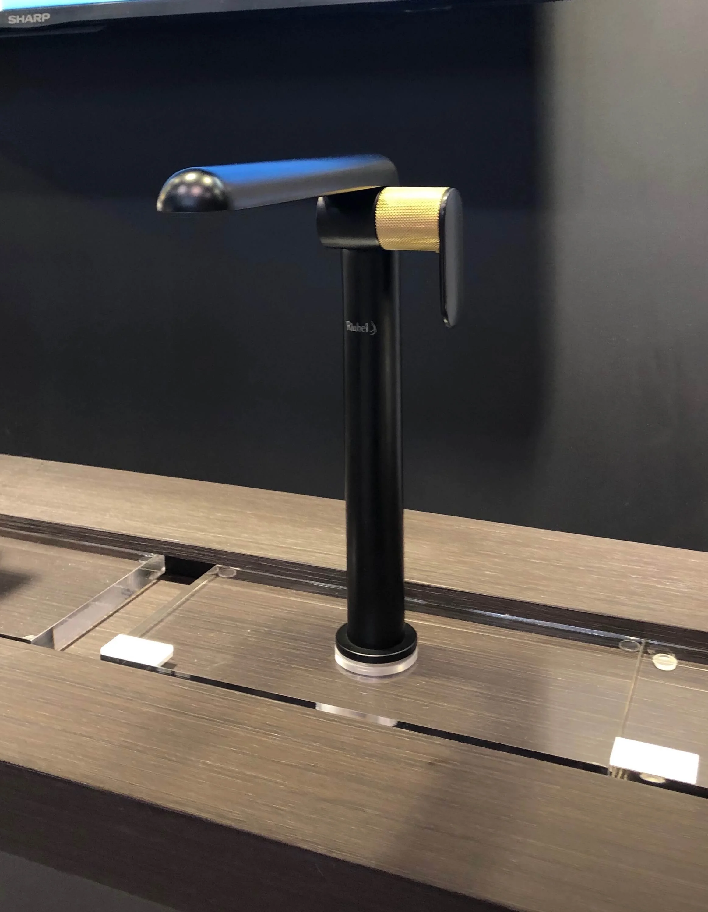 Best Black Bathroom Faucets And Fixtures For The Best Bath Ever! — DESIGNED