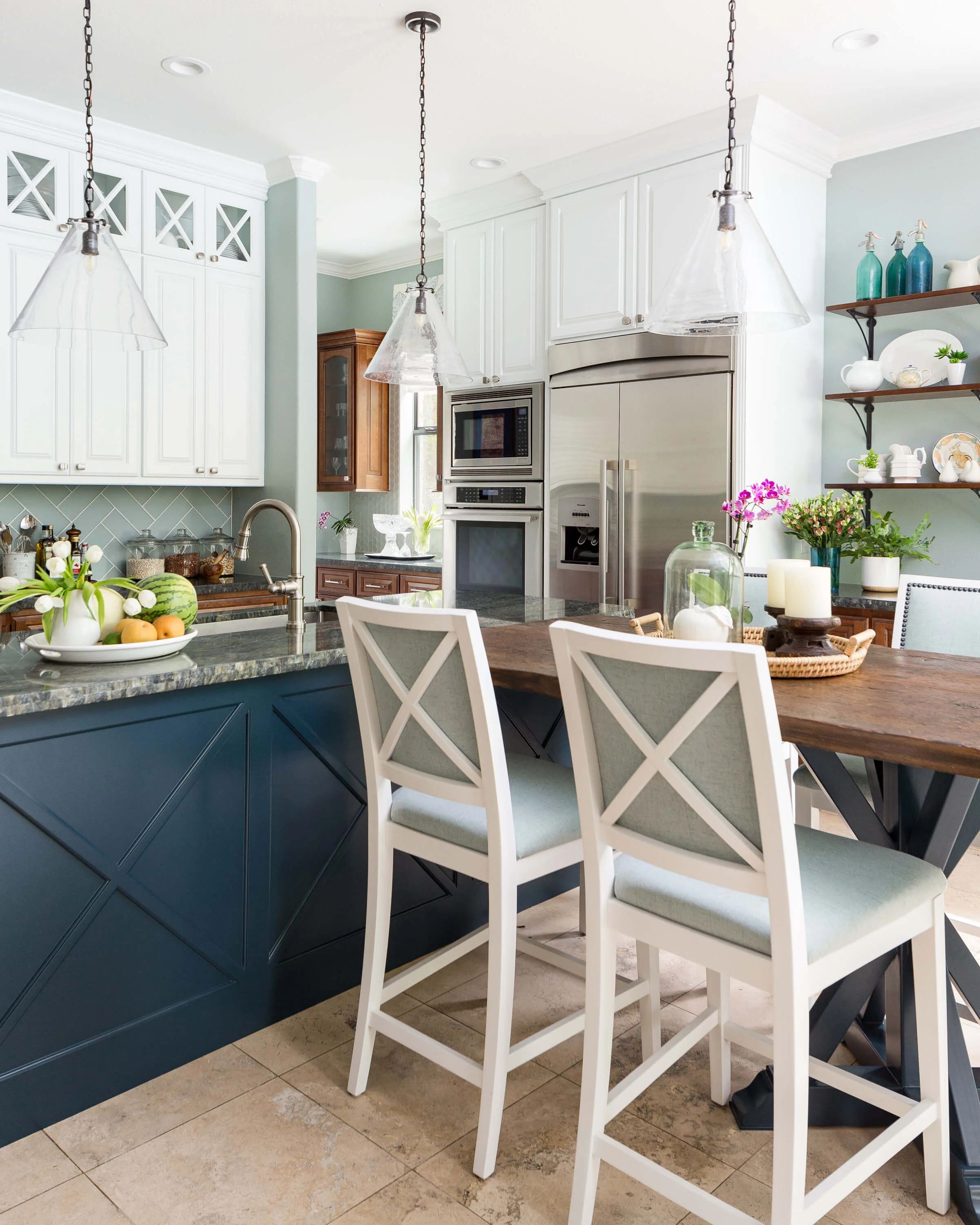 BEFORE AND AFTER A Dark Wood Kitchen Gets A Coastal Style Makeover