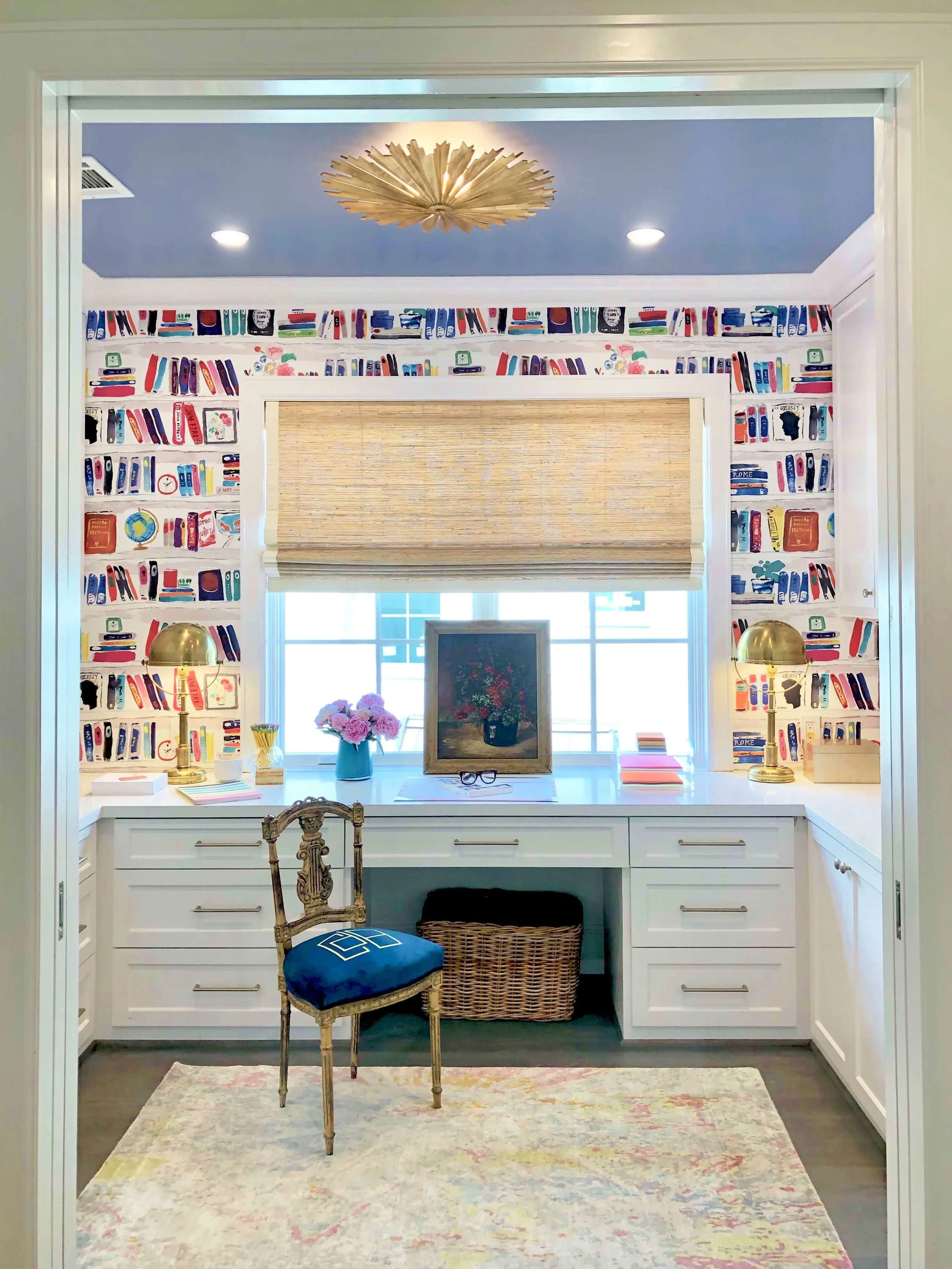 This fun, colorful, wallpapered home office niche was designed by Cheryl Baker of CDB Interiors. | ASID River Oaks Showhouse #homeoffice #katespade #wallpaper