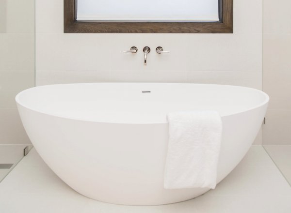 Bathroom Design Quick Tip Are Free Standing Tubs Still Popular Designed - Can You Put A Freestanding Tub In Small Bathroom