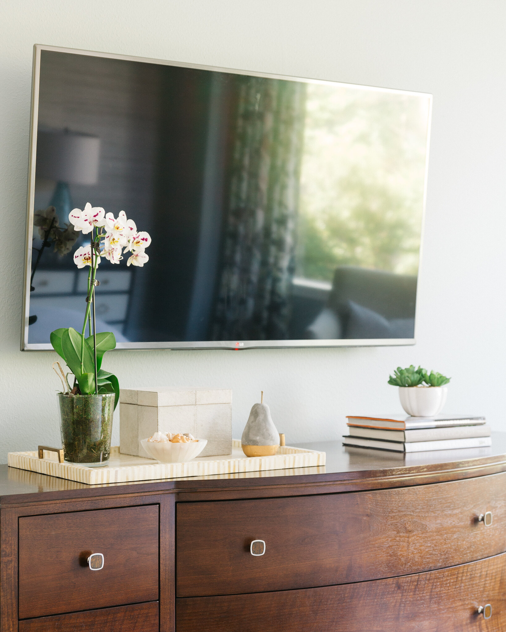 How To Decorate A Mantel When You Have A Tv Above It Designed