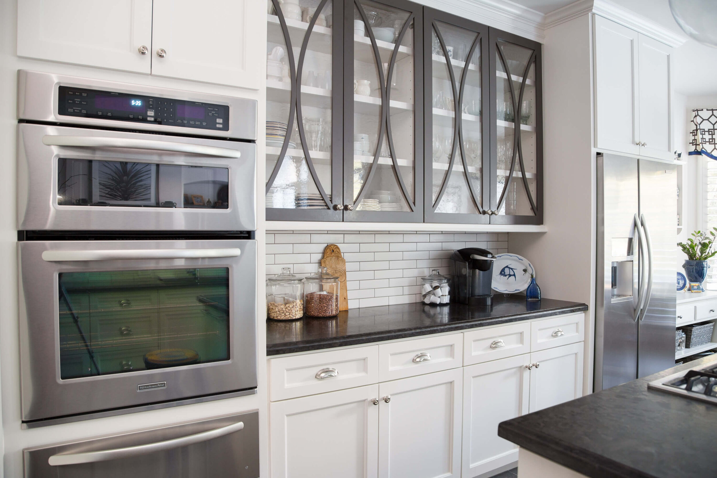 How To Style the Glass Cabinet Doors in Your Kitchen — DESIGNED