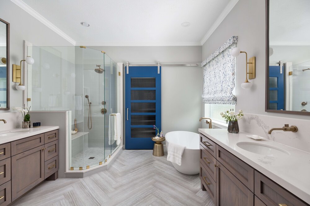 Remodeling A Master Bathroom Consider These Layout Guidelines Designed - Master Bathroom And Closet Layout Ideas