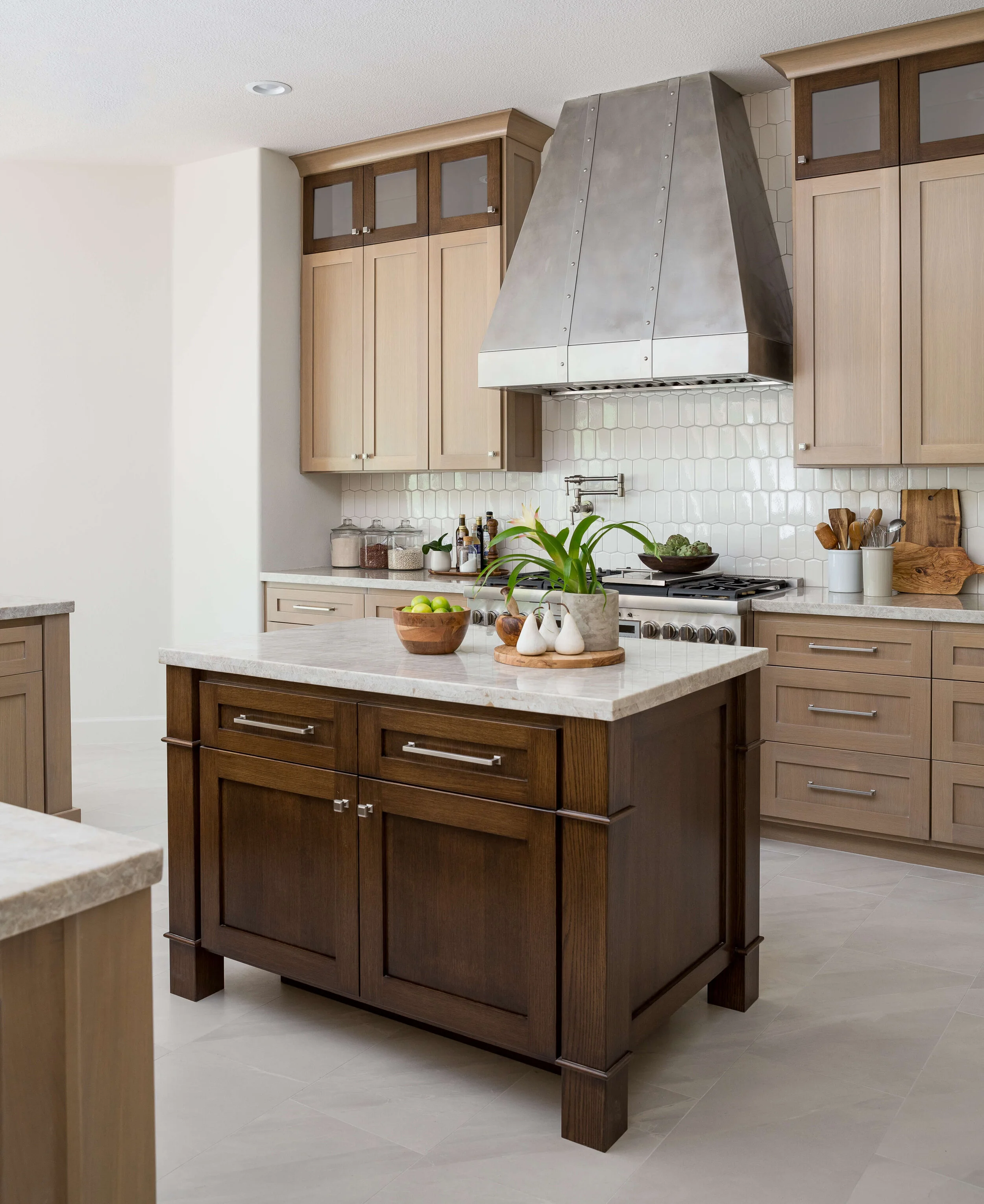 What Is Rift Cut Oak & How Is It Made? — DESIGNED