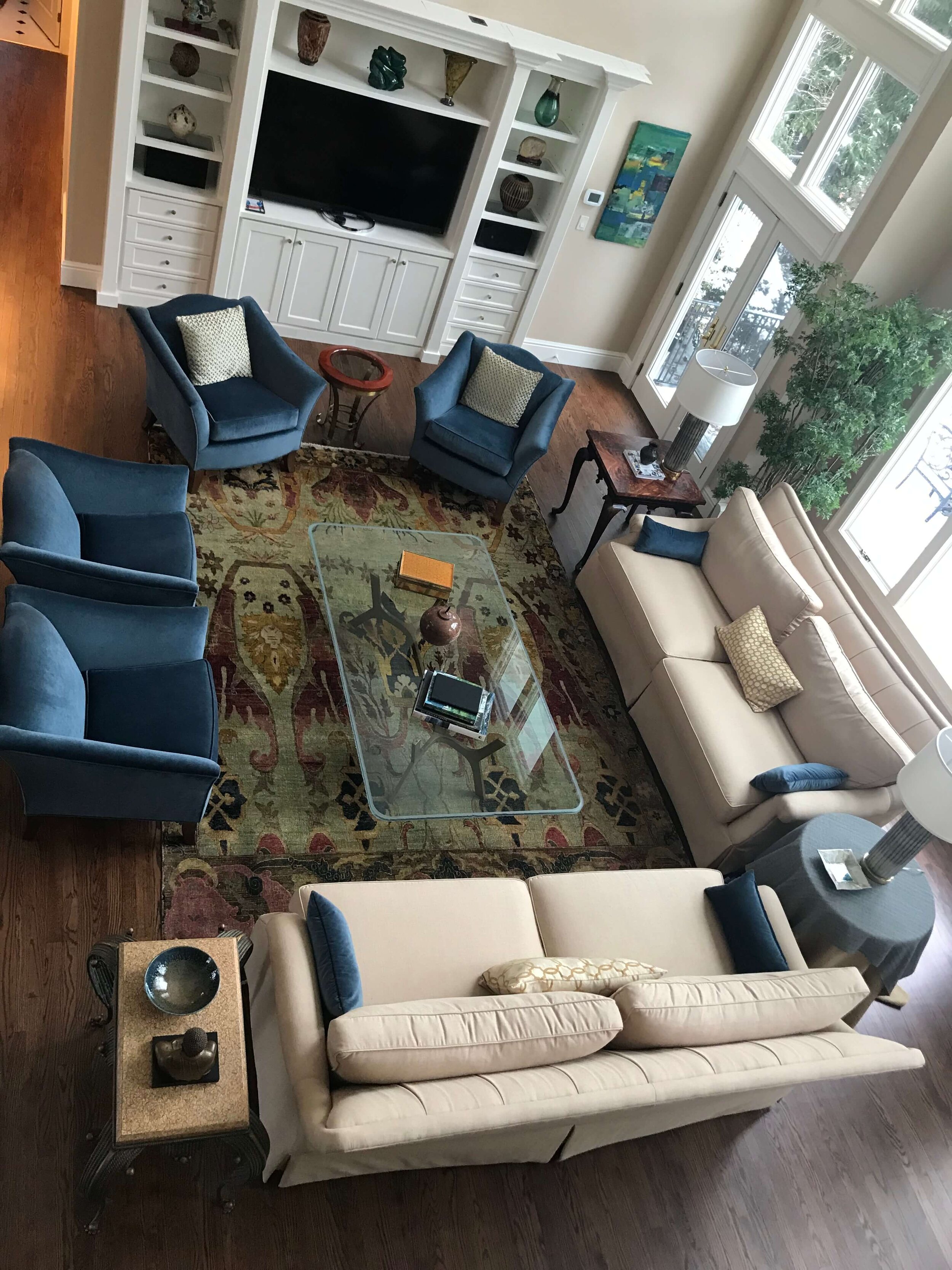 A Large Living Room To Get An Updated