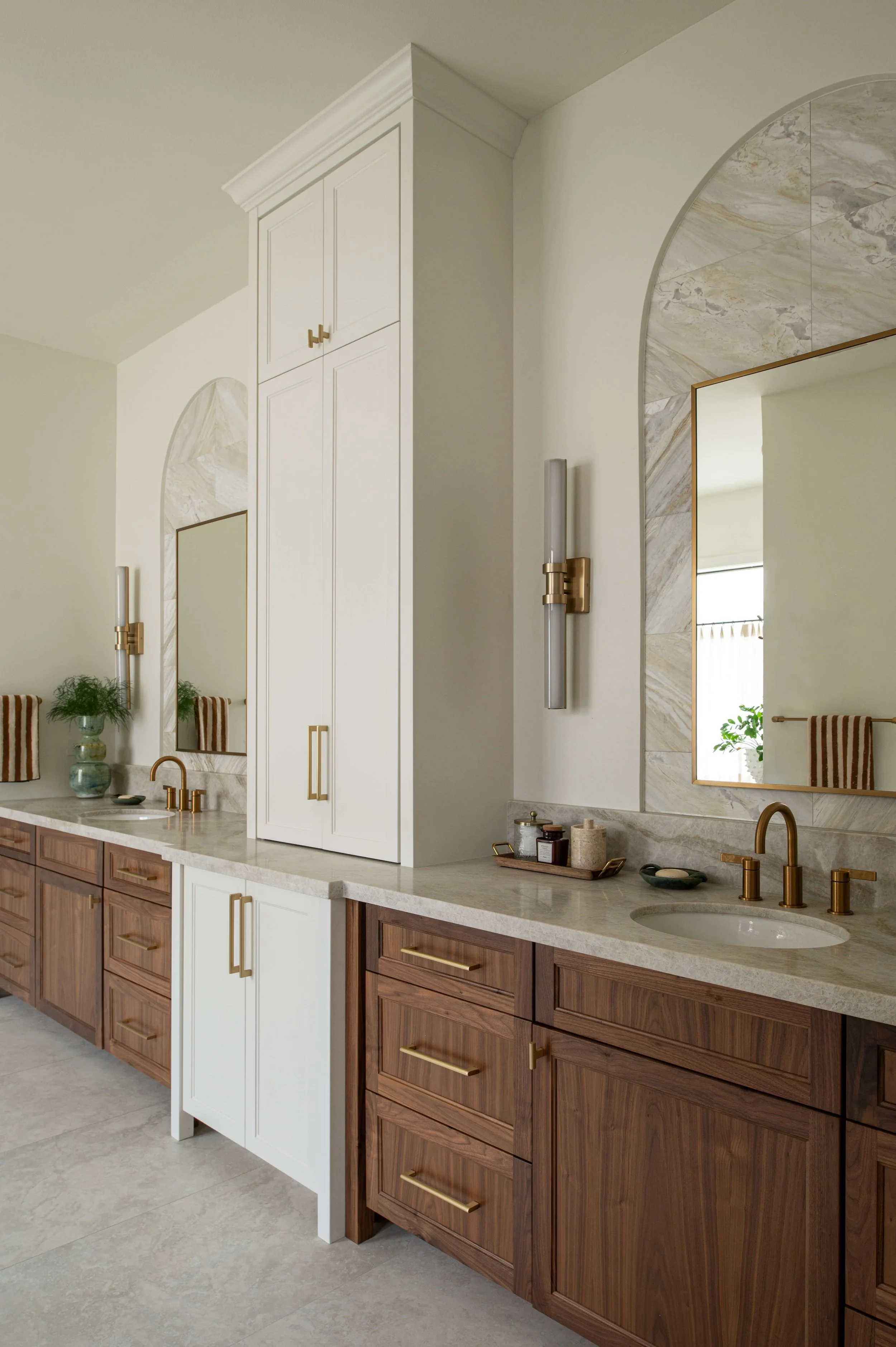 CarlaAston-Primary Bath Vanity-TheWoodlandsTX-EllenReneePhotography-11.jpg