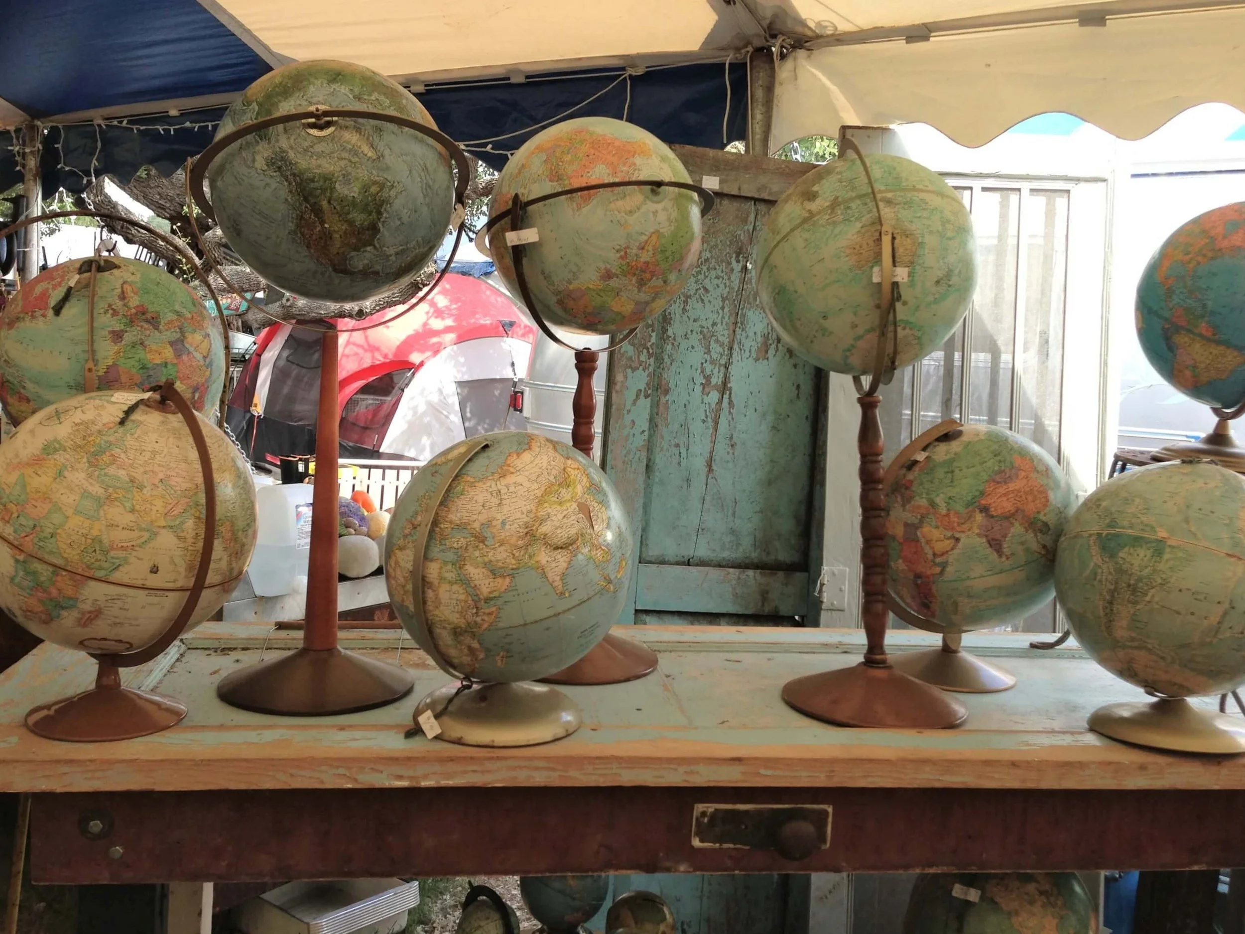 5 Decorating Tips for Deep Bookshelves — DESIGNED