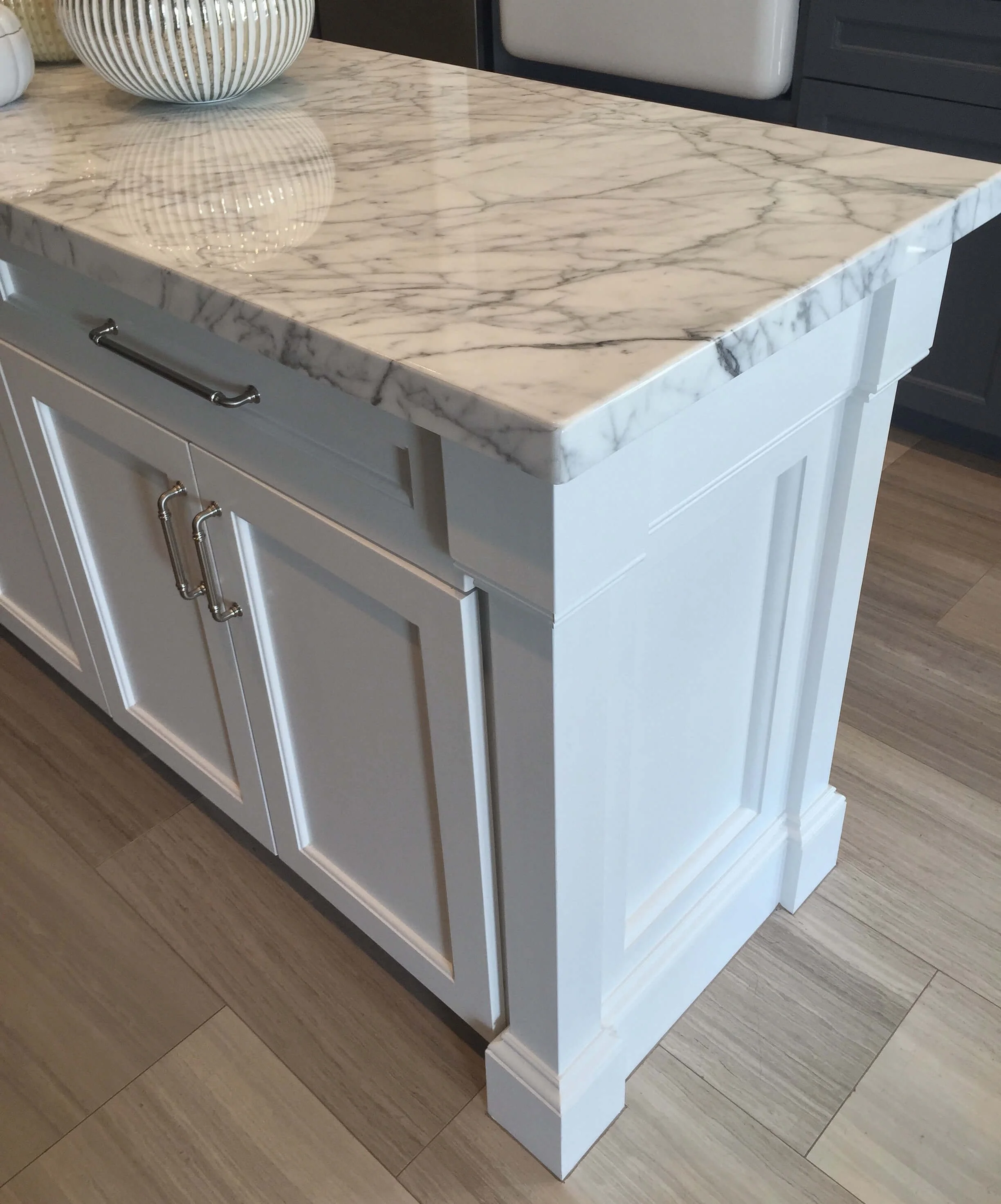 5 Creative Kitchen Island End Panel Ideas For Your Inspiration — DESIGNED