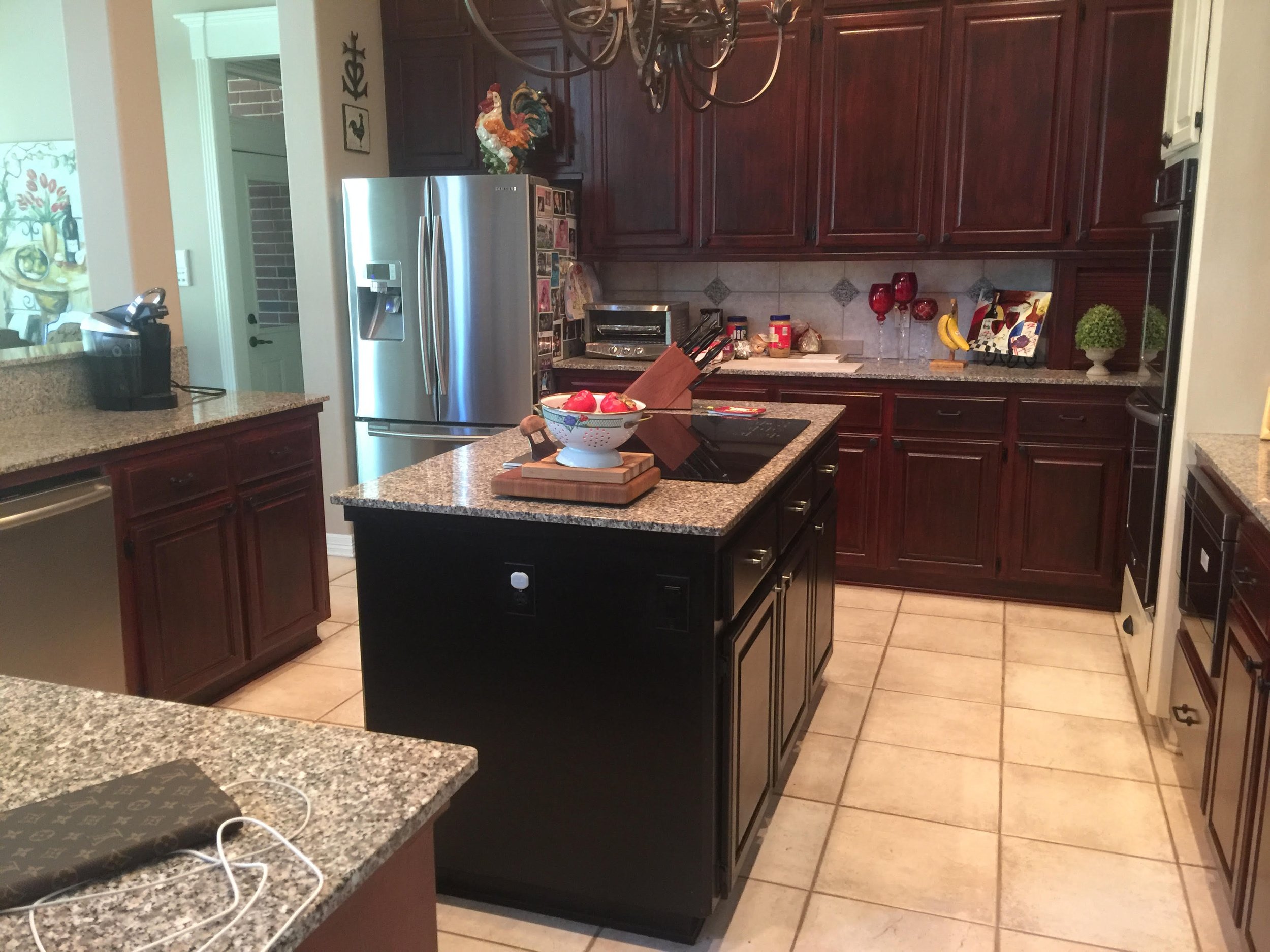 Oak kitchen cabinets is one of the hottest kitchen trends in 2023