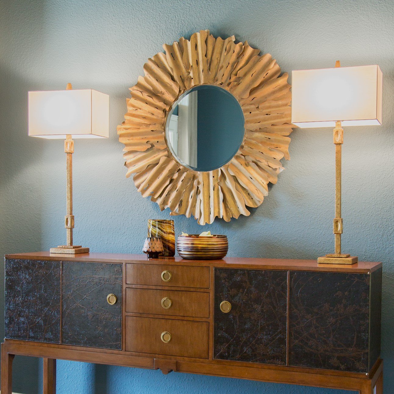 How to Decorate with a Round Mirror