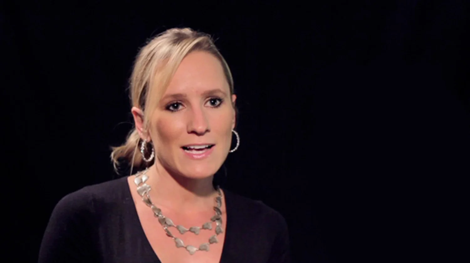 Hattie Elliot on Turning 30 and Updating Life and Career Plans