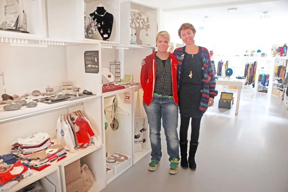 Seller Anna Treurniet and proprietor Giulia of The New Label Project