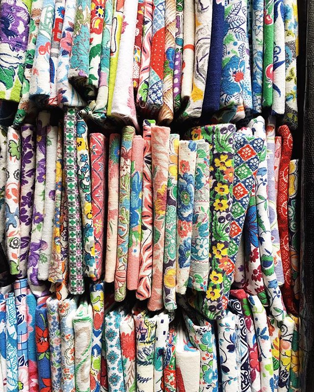 Here's a gorgeous stash of Feed Sacks on loan from a Calgary quilter. Looking forward to photographing each lovely pattern for the first volume of the Encyclopedia.