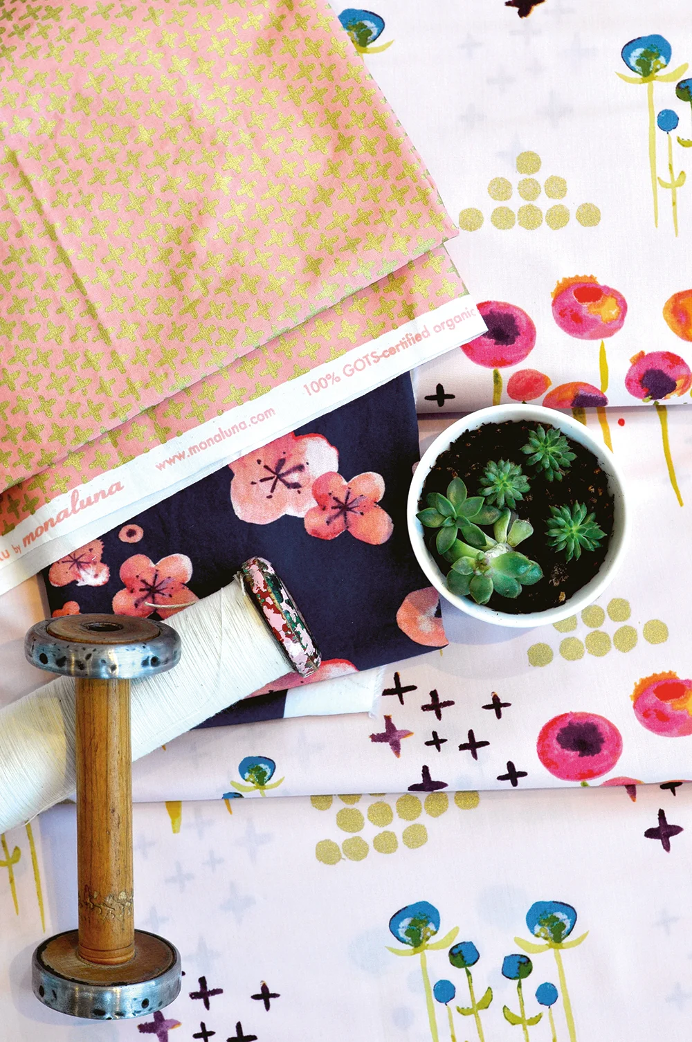 JenniferMoore_monaluna_UPPERCASE_magazine_32-5.jpg