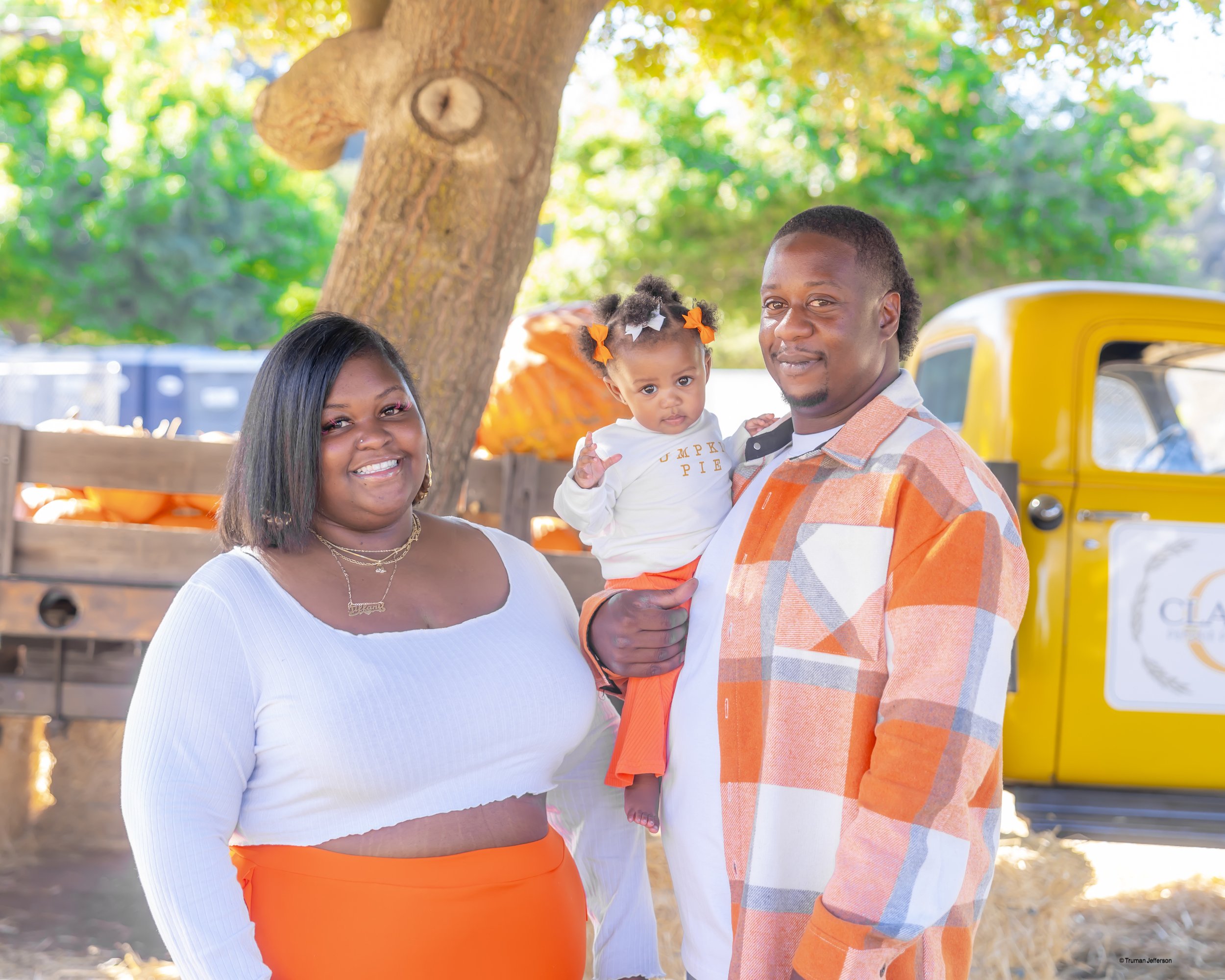 Fall Family Portraits 2023-19.jpg