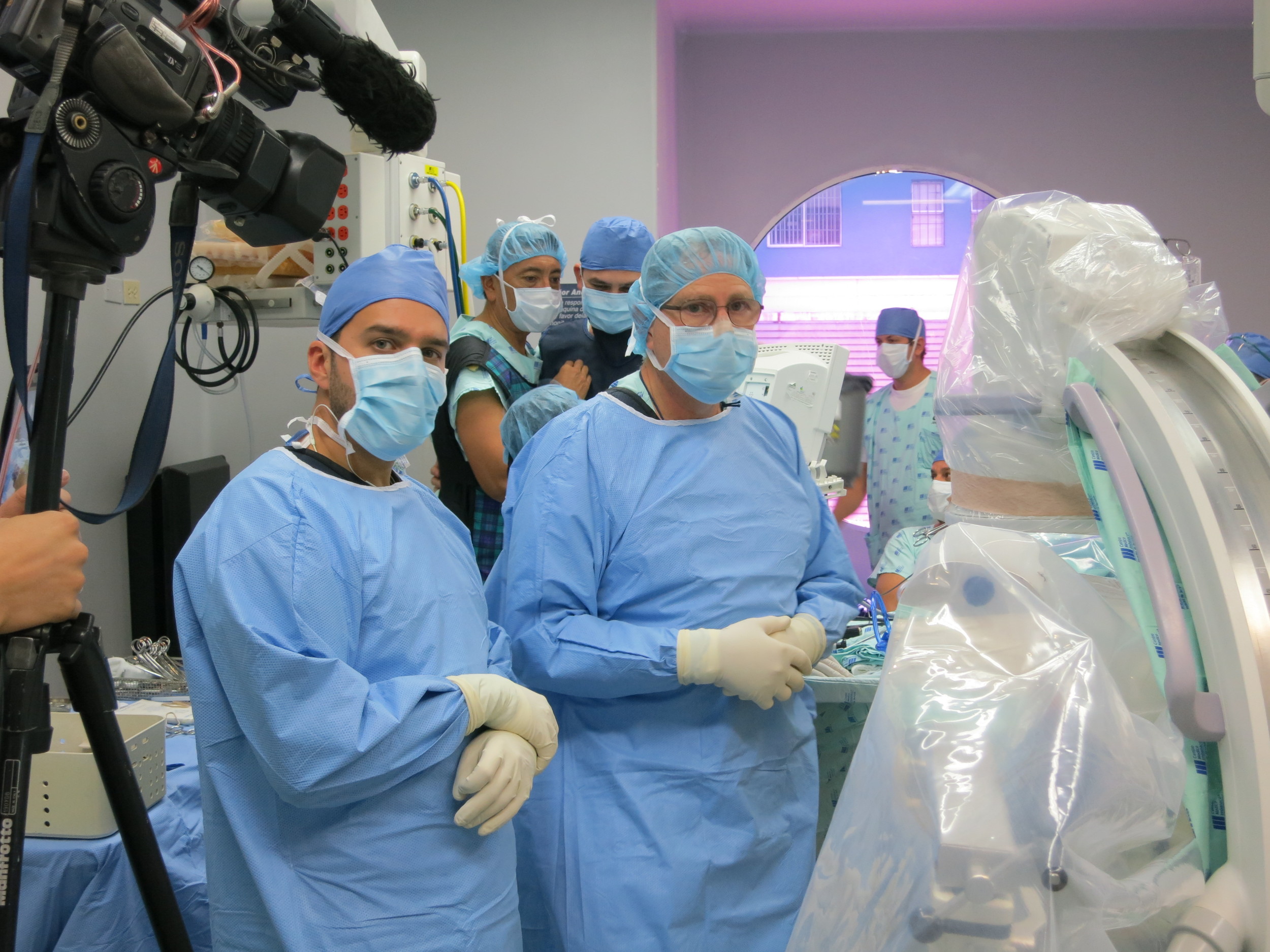 Cirurgia ao vivo Colombia, Cali 2012